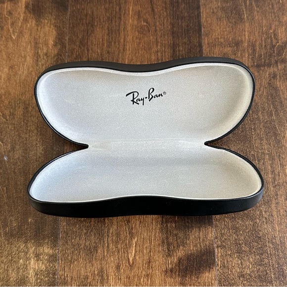 RAY BAN GLASSES HARD CASE - Picture 2 of 4